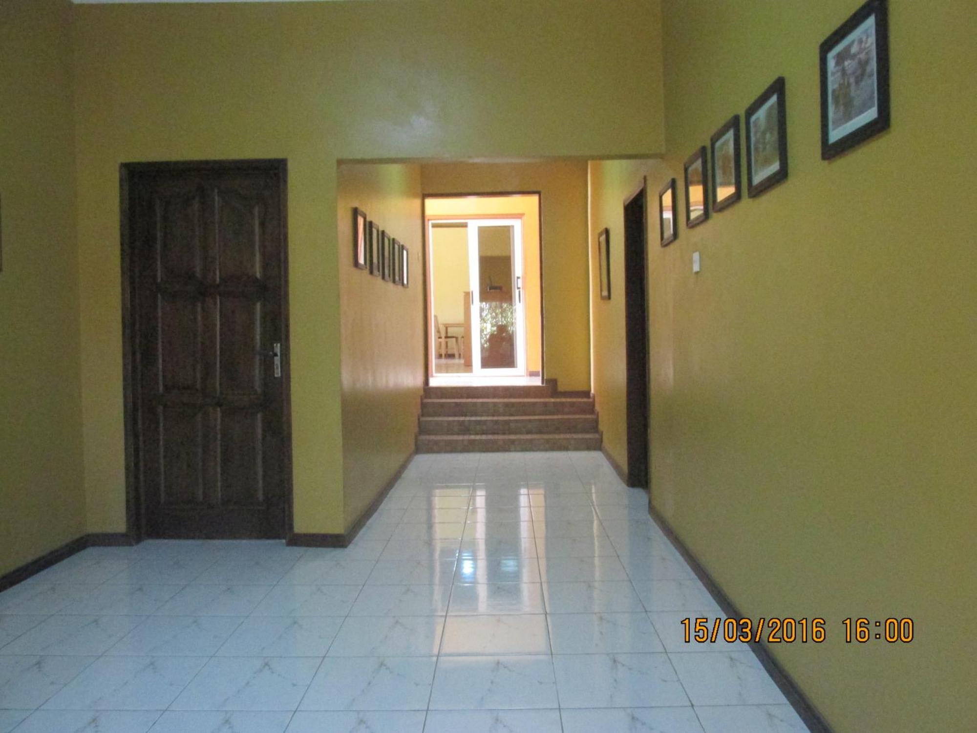 Jamaica Inn Guest House Botianaw Bagian luar foto
