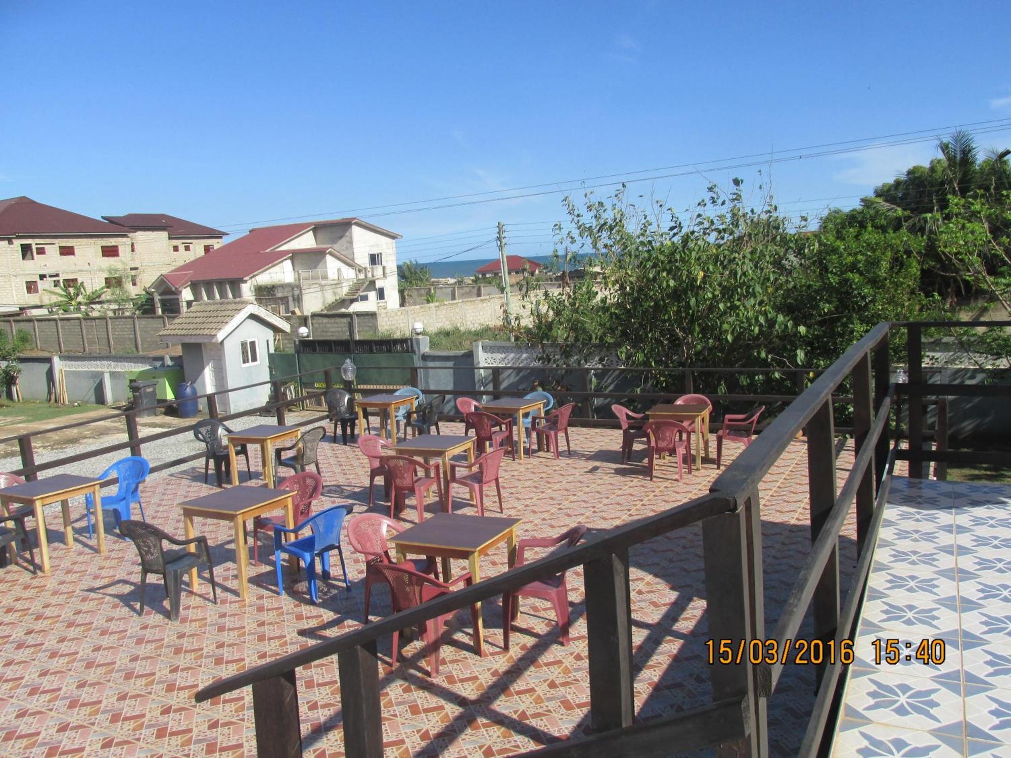 Jamaica Inn Guest House Botianaw Bagian luar foto
