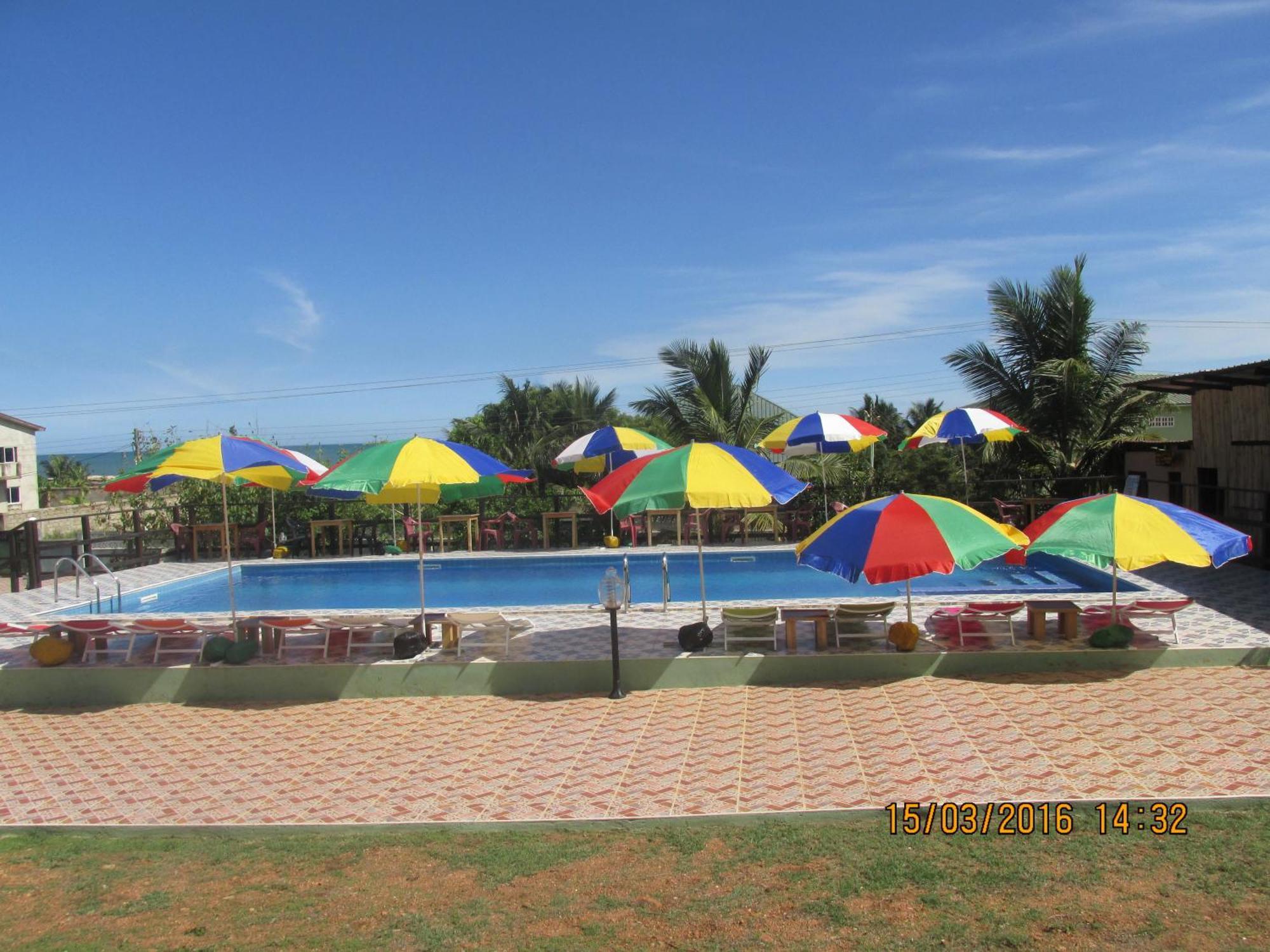 Jamaica Inn Guest House Botianaw Bagian luar foto