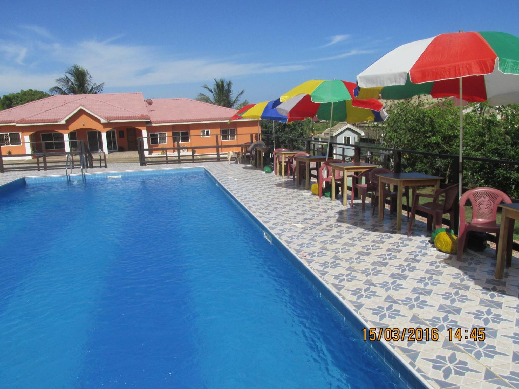 Jamaica Inn Guest House Botianaw Bagian luar foto