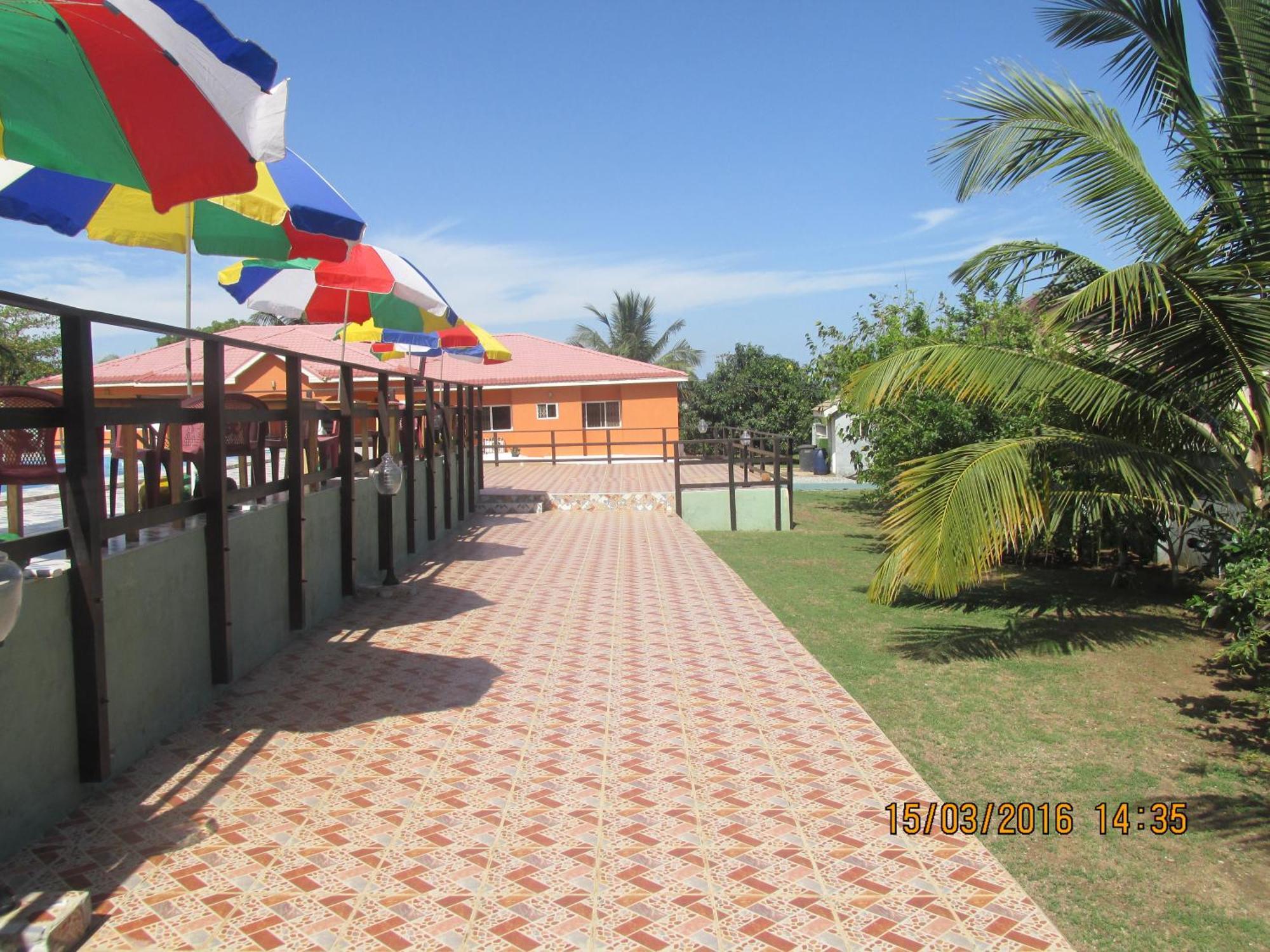 Jamaica Inn Guest House Botianaw Bagian luar foto