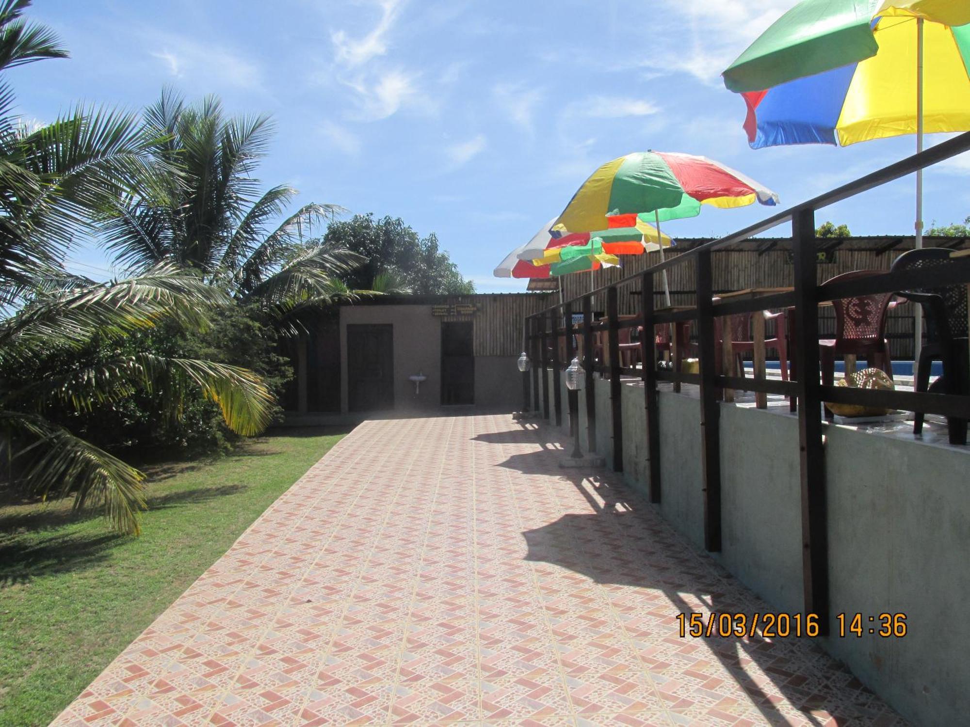 Jamaica Inn Guest House Botianaw Bagian luar foto