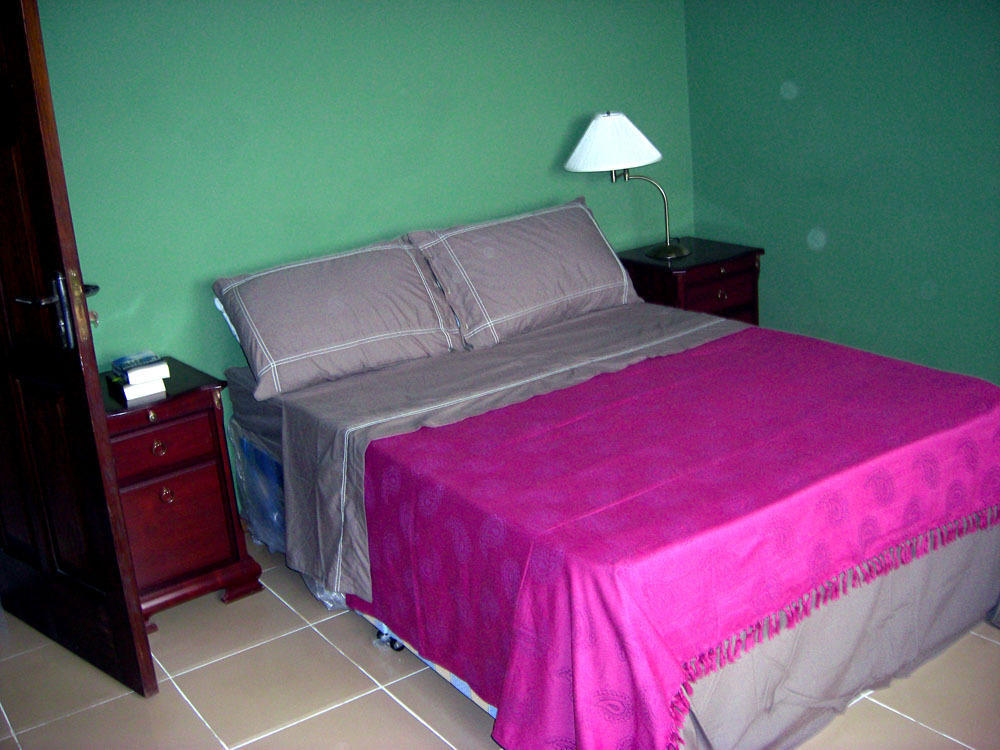 Jamaica Inn Guest House Botianaw Ruang foto
